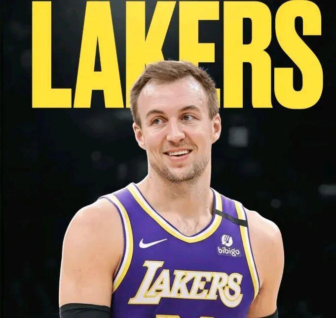 开云下载-老詹旁边又来了一个神射手!!