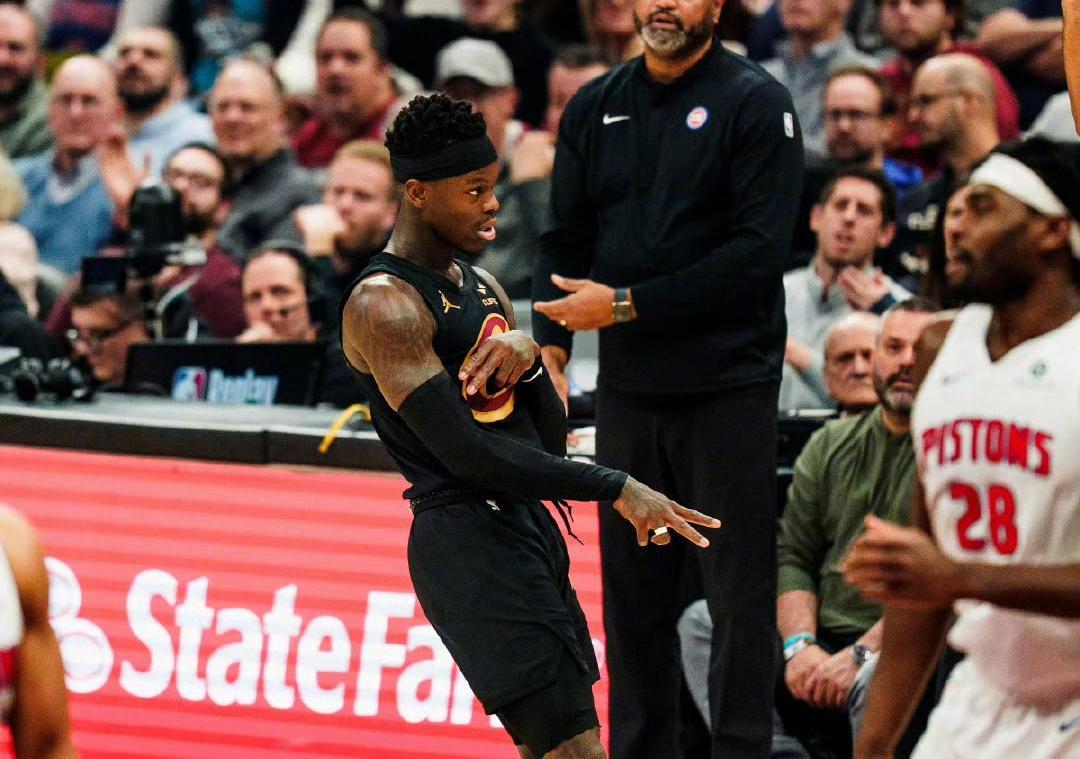 开云官网-大爆冷！联盟第一轰然倒下！哈登17中5，状元仅10分，一战认清5人